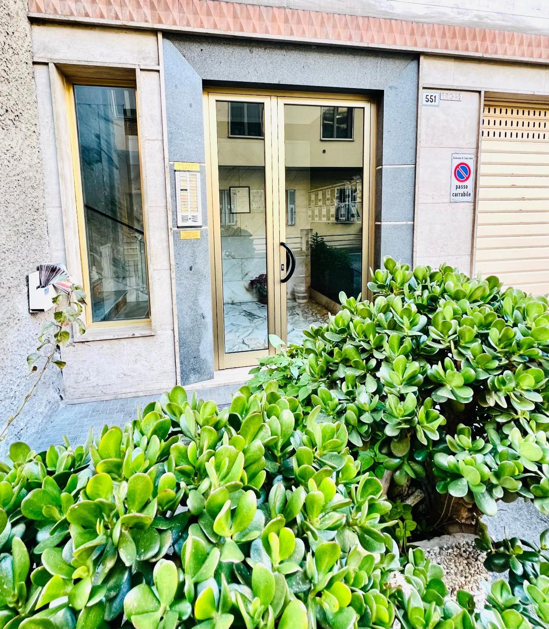 Il Giardino Del Comandante - Trilocale Con Garage Apartment Sanremo Exterior foto